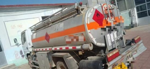 广安地区处理东风福瑞卡8吨油罐车