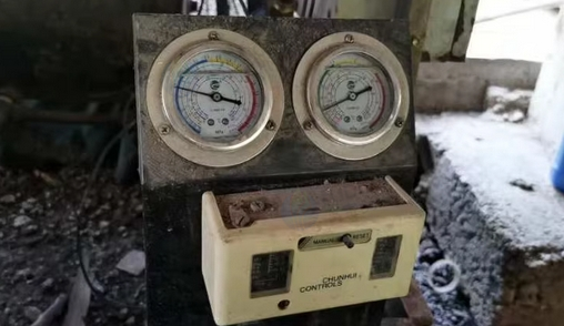 钦州地区处理冷冻机组一套
