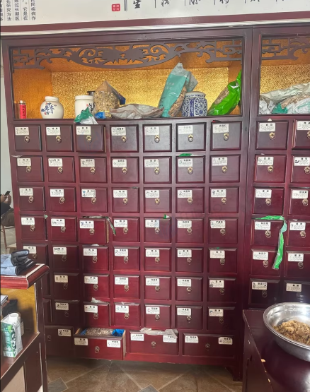 湖州地区个人处理四组加操作台中药柜