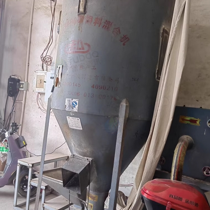 玉林地区个人处理一吨饲料混合机