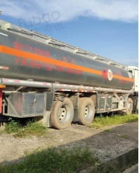 南昌地区处理汕德卡前四后八罐车