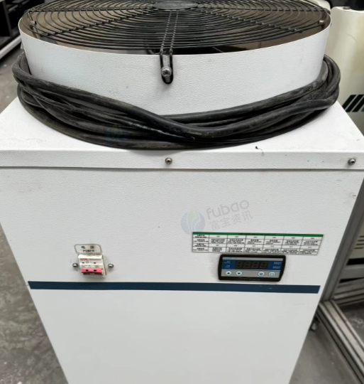 苏州地区工厂处理20公分不锈钢弯字机1台、机器➕螺杆机整套、5.5KW水冷主轴雕刻机1台