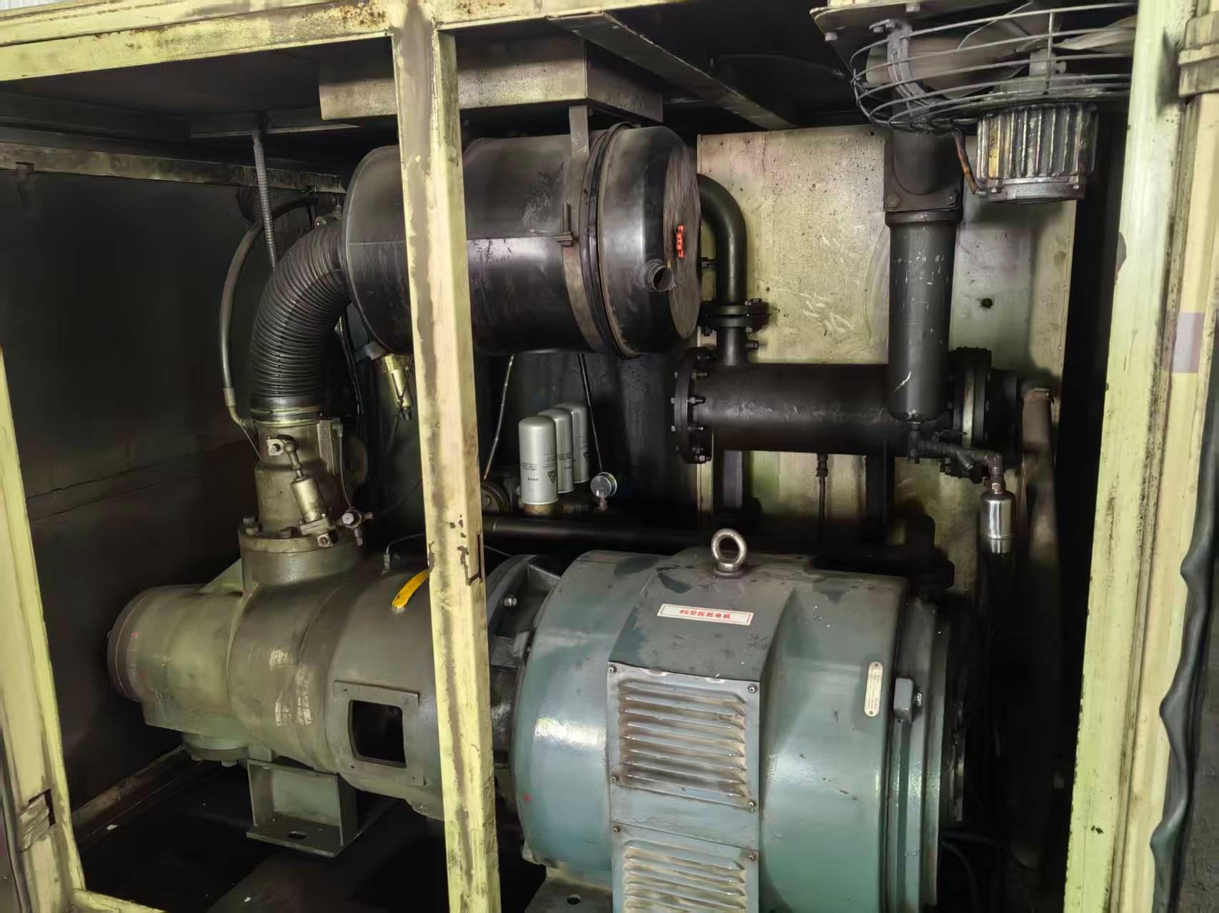 供应：110KW空压机9台