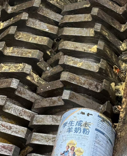 供应：卧室铣镗床、撕碎机