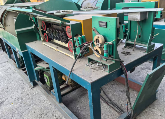 供应：2台电磁线包子机