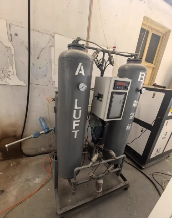 淄博地区工厂处理铣床 激光焊机 90KW空压机 2台制氮机 高压空压机 喷砂机 旋切机 砂带机等设备 