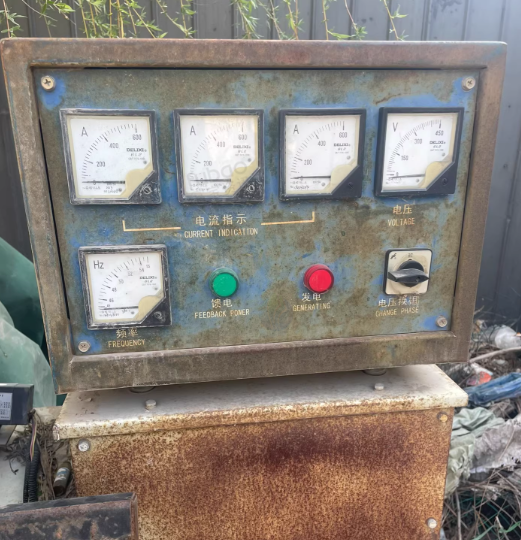 连云港地区工厂处理300KW上柴V12缸柴油发电机组