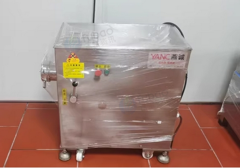 泉州地区处理商用大型肉丸机、燕诚32型绞肉机、高速打浆机、自动炒菜机