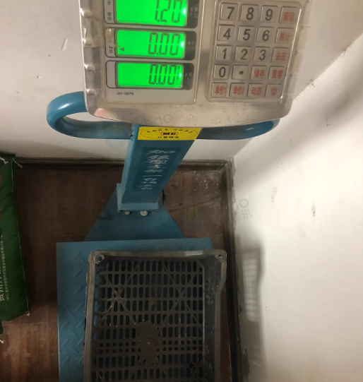 泰州地区处理52*35*17cm水果周转箱一批