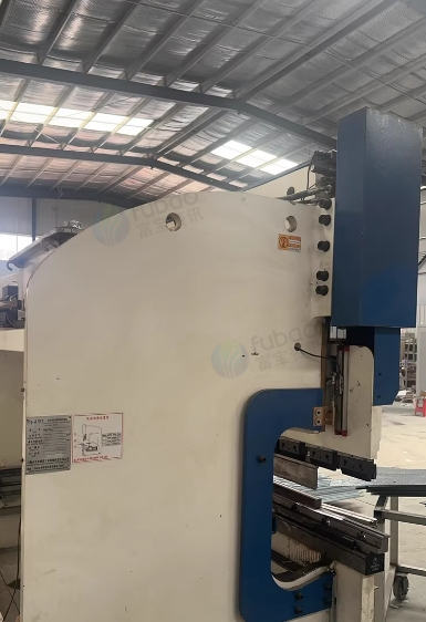 沧州地区处理马鞍山产125T3200电液折弯机