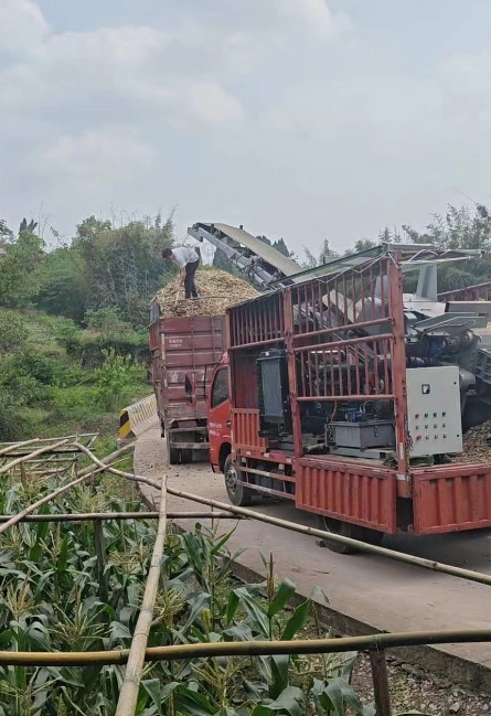 内江地区处理竹片移动破碎柴油机