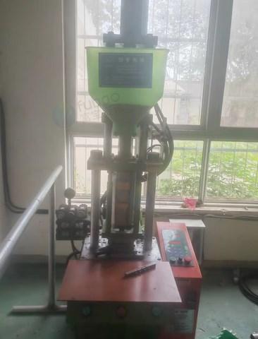 天津地区处理注塑机4台