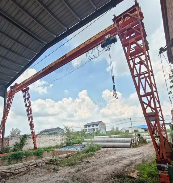 商丘地区井管厂处理三个龙门吊、锅炉、空压机