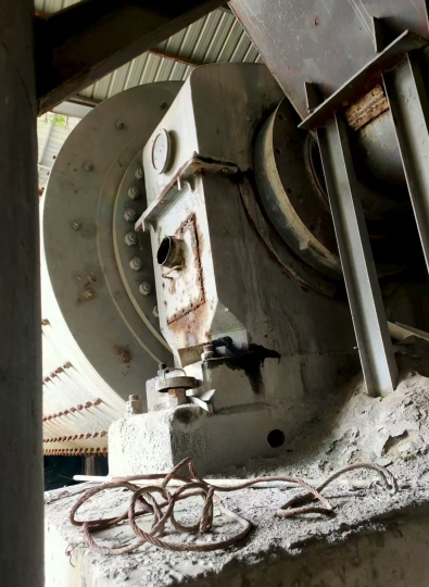 供应：3米*13米轴承矿用球磨机