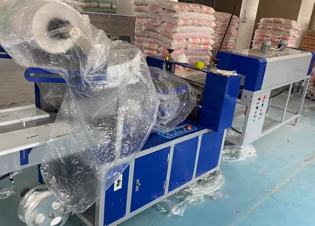郑州地区处理四件套（碗碟杯勺）枕式包装机