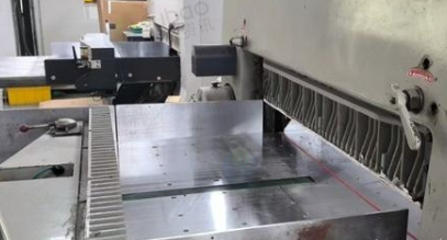 东莞地区处理申威达1370电脑切纸机