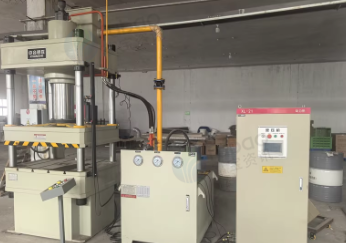 淄博地区工厂处理铣床 激光焊机 90KW空压机 2台制氮机 高压空压机 喷砂机 旋切机 砂带机等设备 