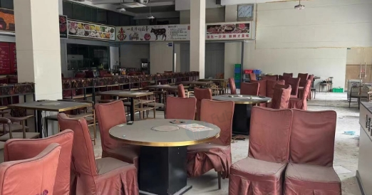 江门地区火锅店处理桌椅