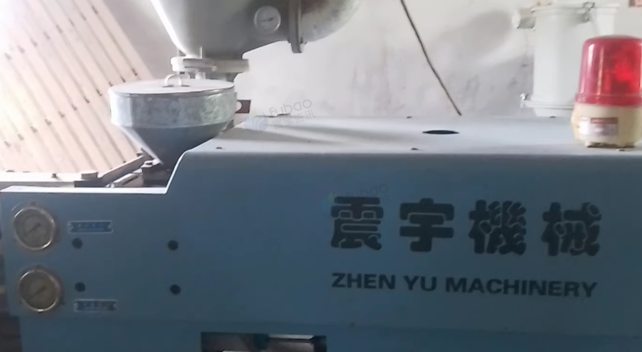 镇江地区工厂处理二手ZYK70注塑机