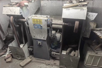 淄博地区工厂处理铣床 激光焊机 90KW空压机 2台制氮机 高压空压机 喷砂机 旋切机 砂带机等设备 