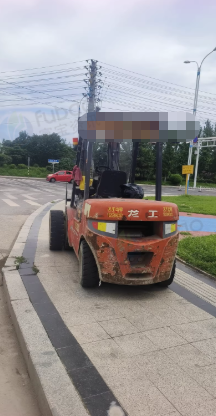 临沂地区处理21年龙工叉车