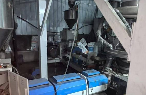 徐州地区处理1700两套凸版印刷机、吹膜机1600三层拱机