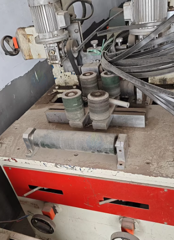 临沂地区工厂处理铝型材穿条机 铝型材高效热收缩膜包装机 铝型材四面贴膜机