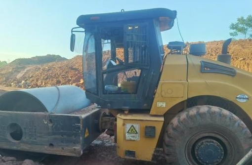 广安地区处理路通26压路机