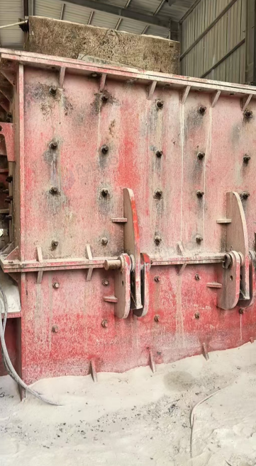 供应：大型矿山机械设备一批