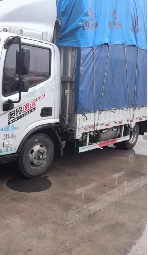 南昌地区处理4.2米高栏宽体高栏货车