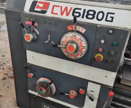 南京地区工厂处理兰州星火CW6180车床1台、G4230锯床1台、50KW柴油发电机组1台