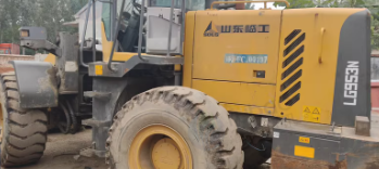 潍坊地区处理临工5吨铲车