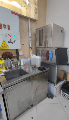 沈阳地区处理饮料柜、洗涤盆、制冰机、封口机等奶茶店设备整套