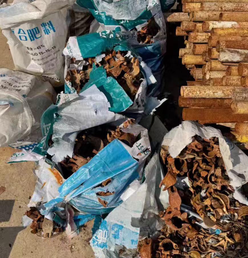 蚌埠地区处理槽钢、工字钢管、扣件、钢筋调直机、折弯机、切断机、钢模板等
