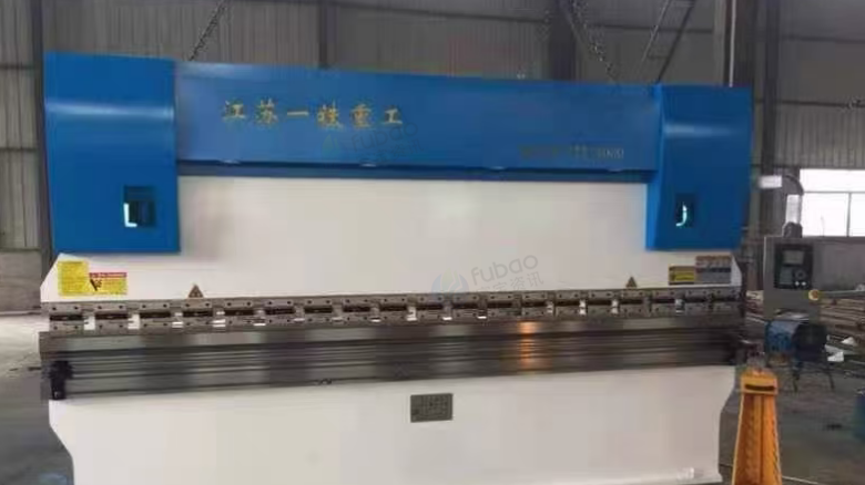 苏州地区工厂处理100T3.2m数控折弯机