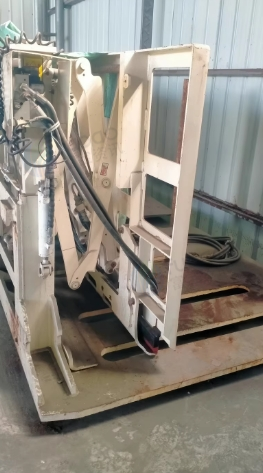 贵港地区处理3台叉车推拉器