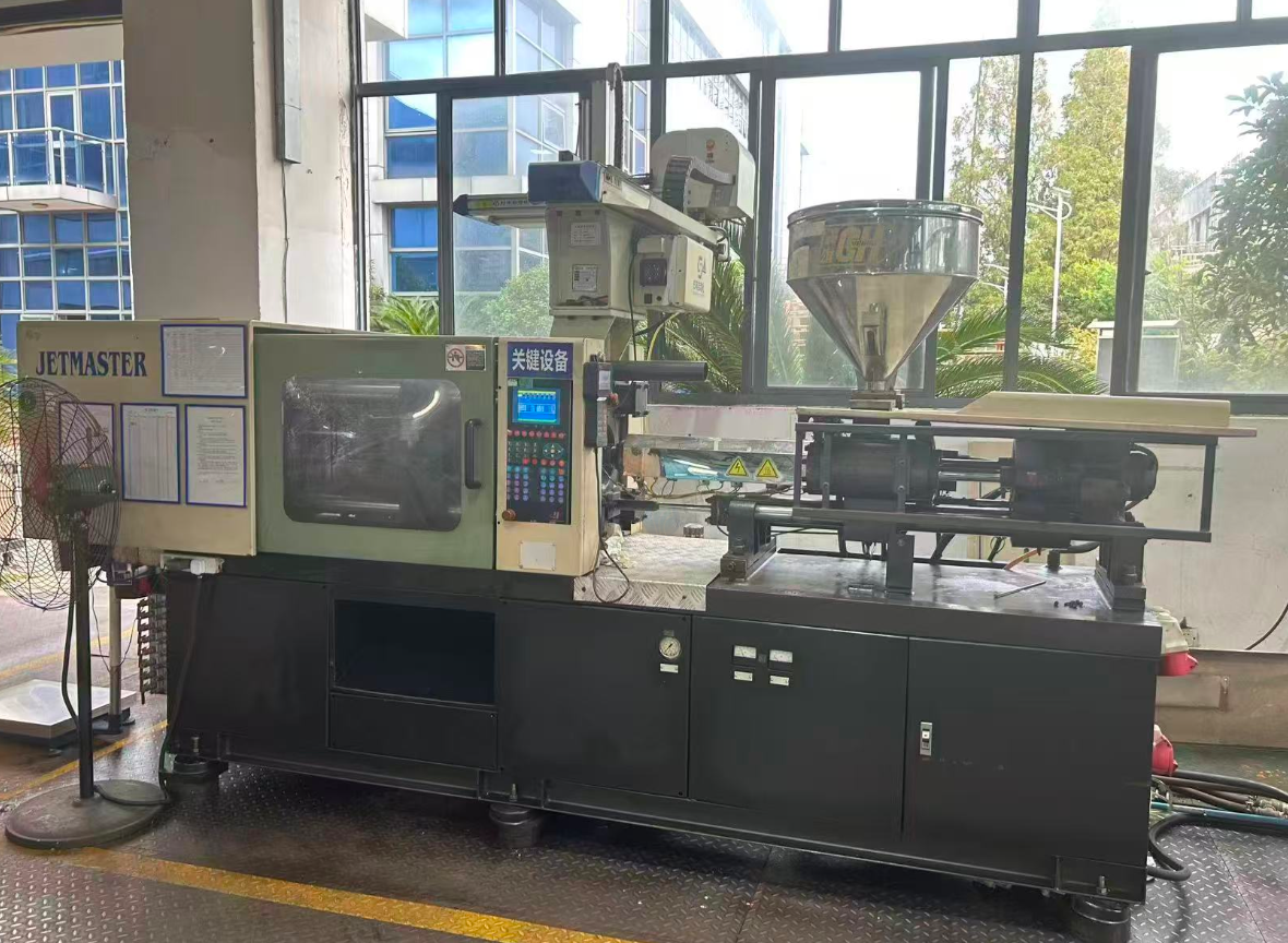 供应：三台注塑机