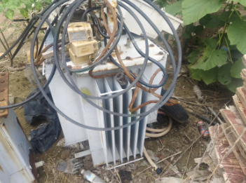菏泽地区处理2台变压器 大量空心砖