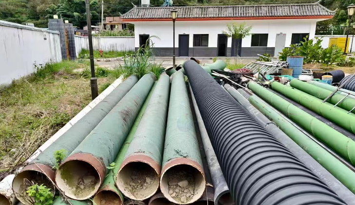 大理地区处理镀锌钢管、球墨铸铁、承插、弯头，橡胶垫片等