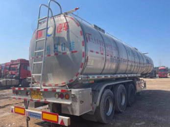 临沂地区个人处理23年明珠42立方铝罐车