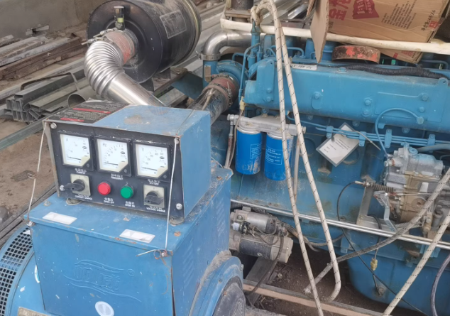 乐东地区工厂处理潍坊产256KW柴油发电机组