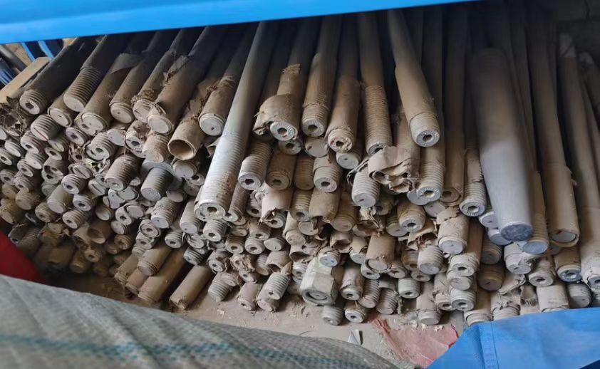 酒泉地区处理一批库存双头螺栓
