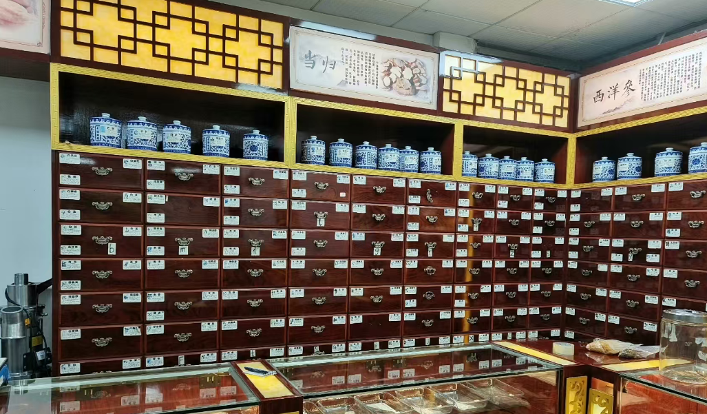 长沙地区处理一批药柜