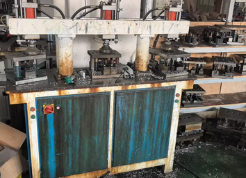 上海改行地区处理门窗加工设备