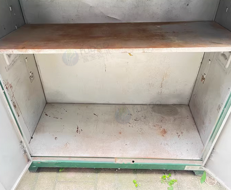 本溪地区处理10套老式卷柜箱、工具箱、铁箱