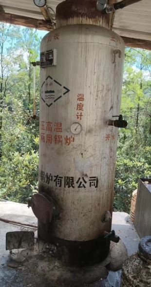 贵阳地区处理竹科生物质燃料低压高温汽水两用锅炉