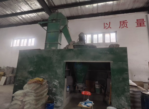 大连地区工厂处理二手防水材料生产设备一批