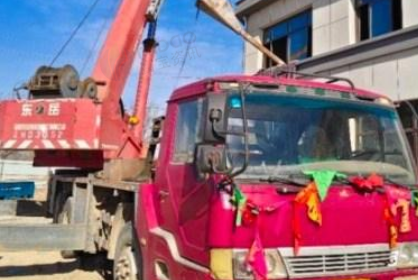 赤峰地区处理东岳牌20吨吊车