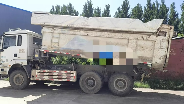 邢台地区处理两辆八轮渣土车