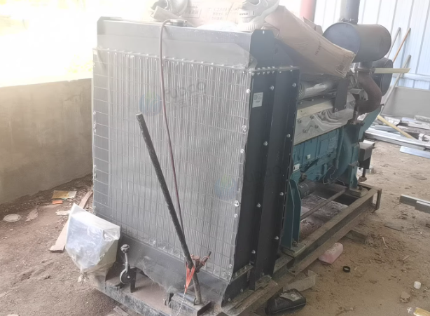乐东地区工厂处理潍坊产256KW柴油发电机组